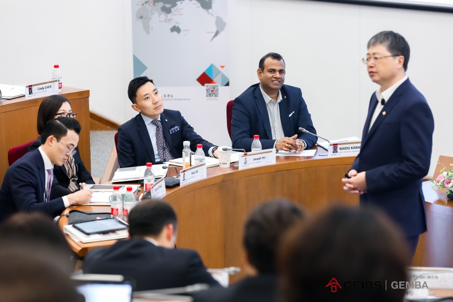 CEIBS alumnus Naidu Kanakala at a conference
