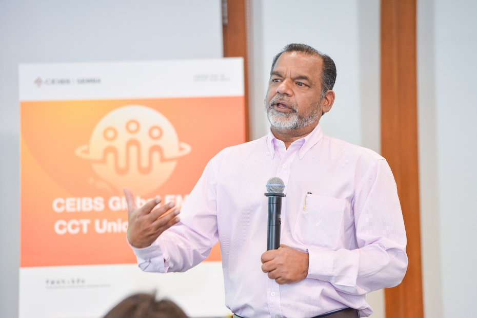 Prof Ramasala addresses students