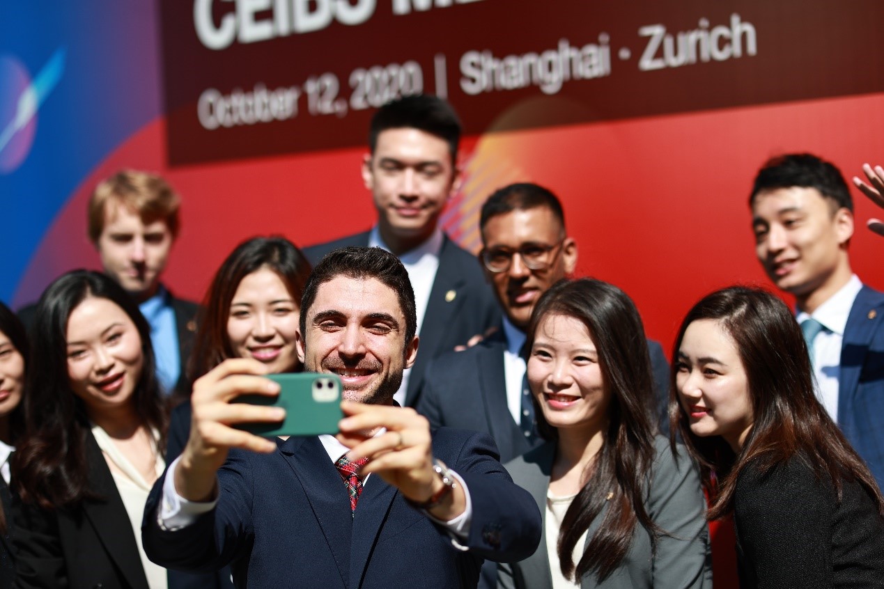 MBA Students at the Opening Ceremony 